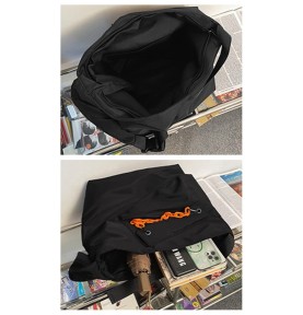 Black Contrast Chain Shoulder Bag